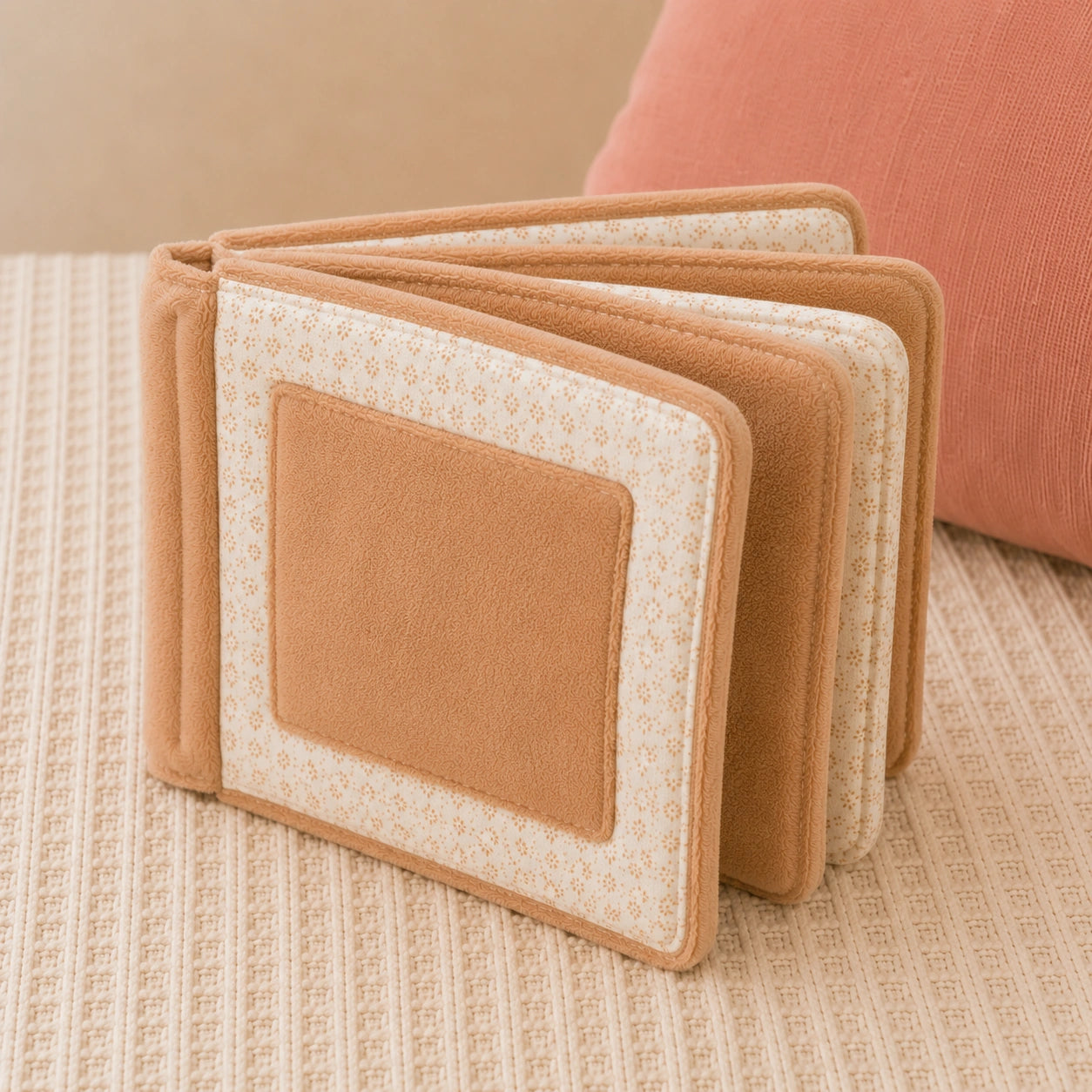 Livre en tissu matelassé
